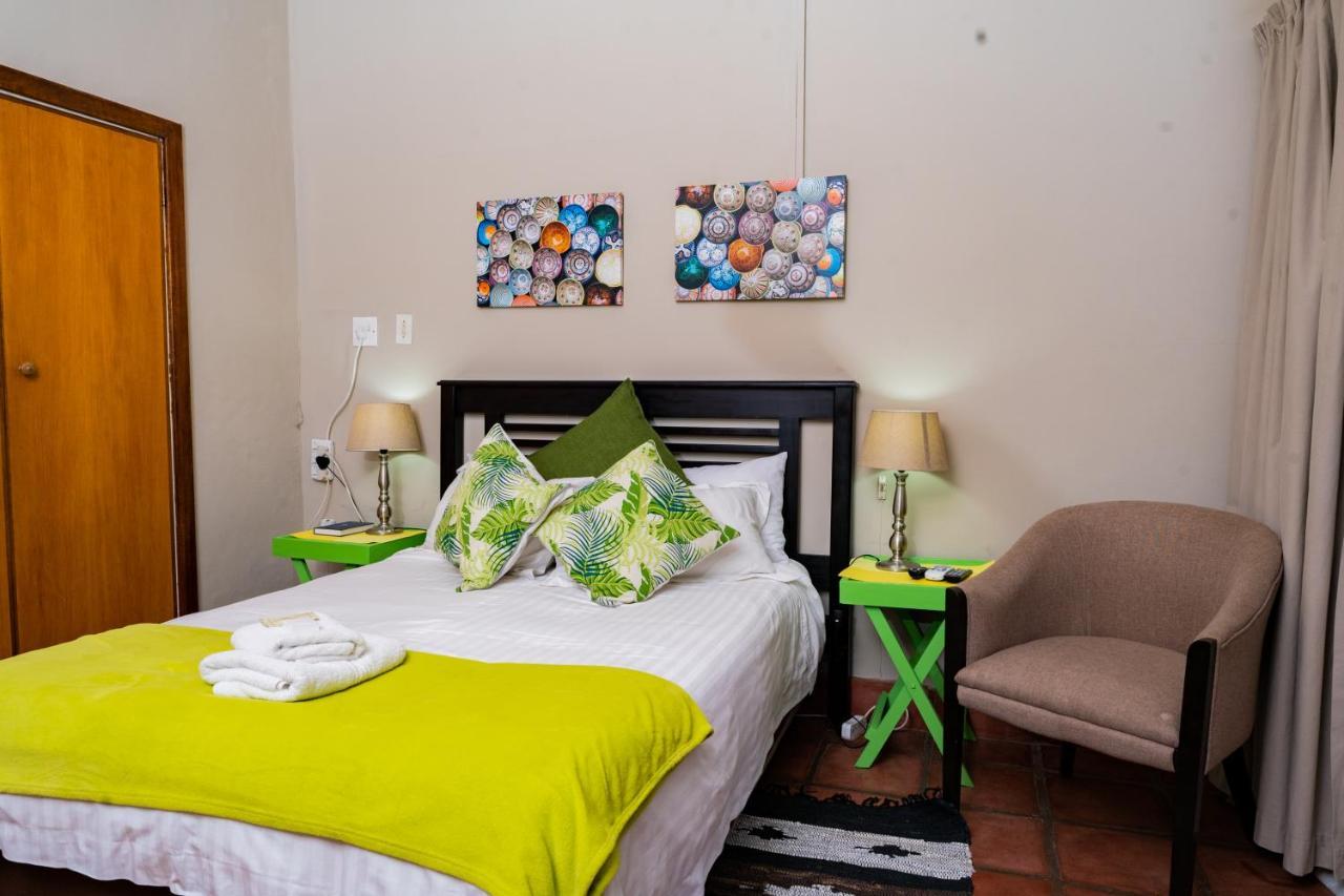 Riverbank Lodge Upington Bagian luar foto