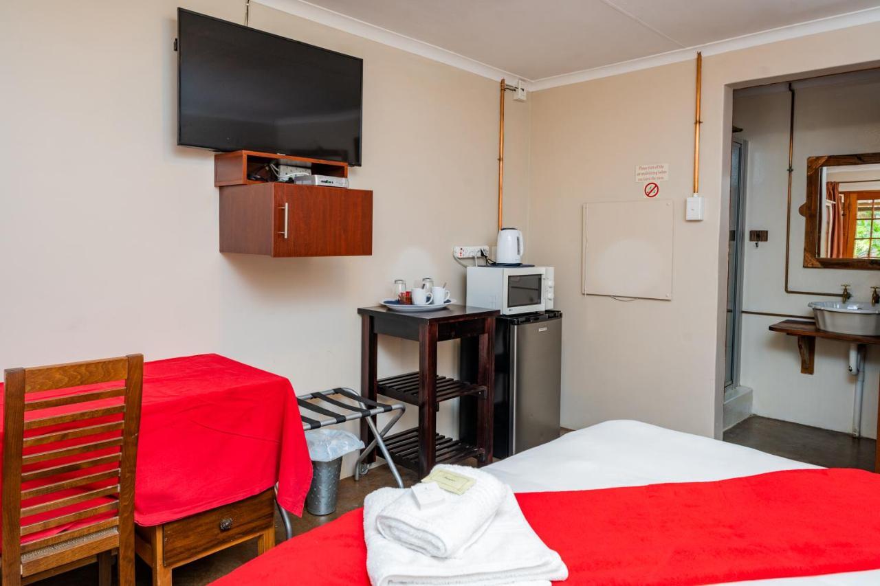 Riverbank Lodge Upington Bagian luar foto