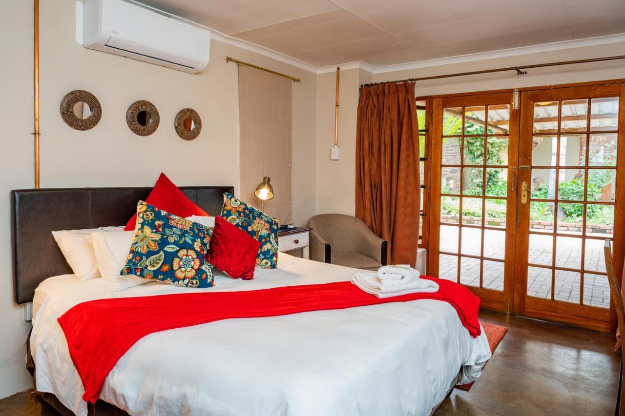 Riverbank Lodge Upington Bagian luar foto