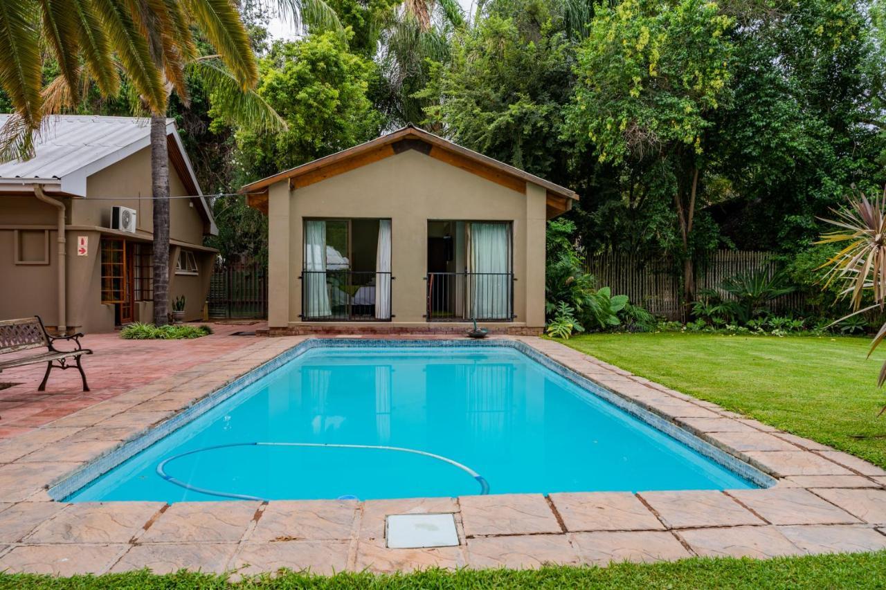 Riverbank Lodge Upington Bagian luar foto