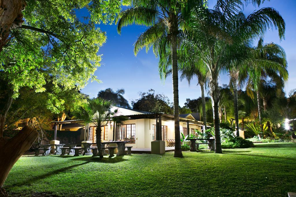 Riverbank Lodge Upington Bagian luar foto